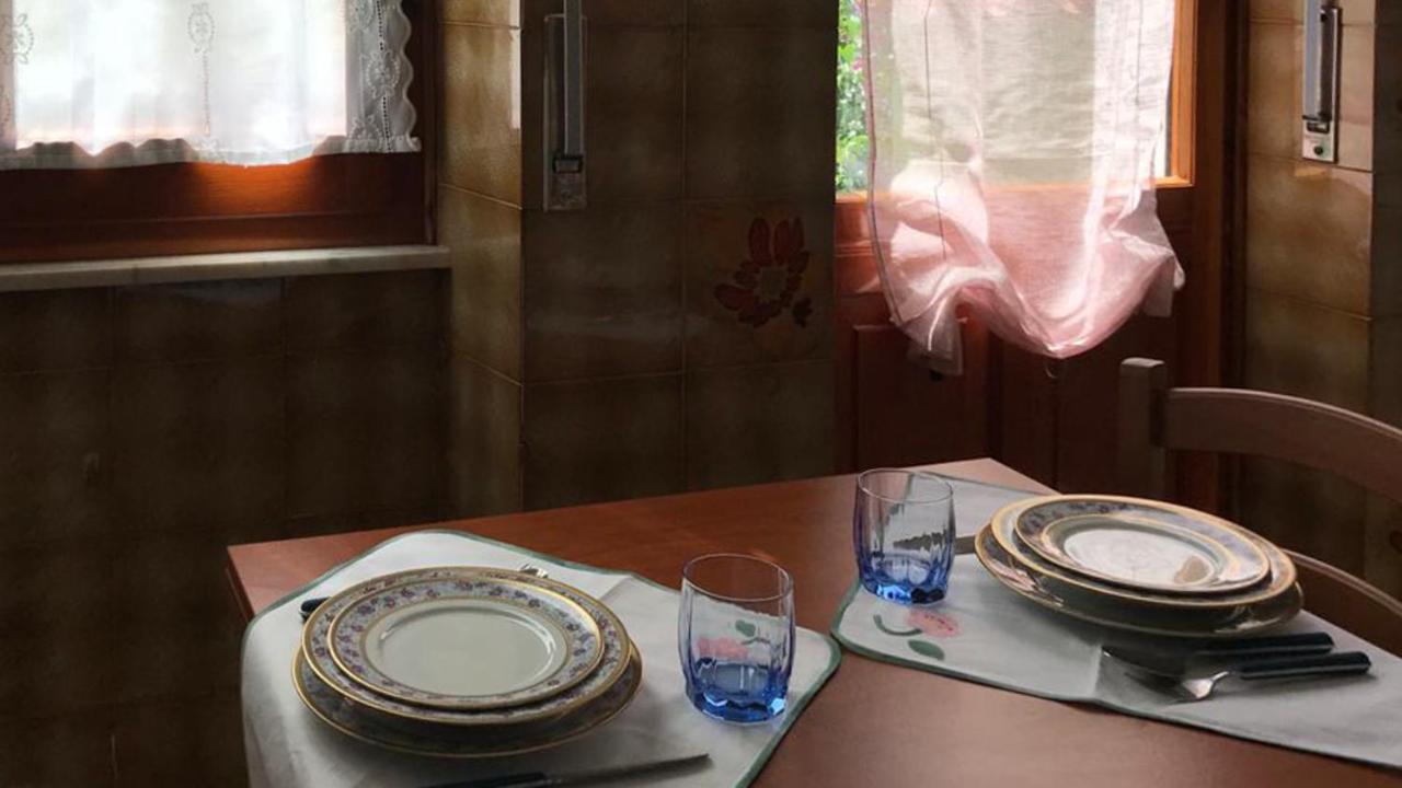 Casa Vacanze Zarinu オルゴーゾロ エクステリア 写真